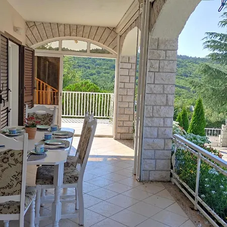 Apartment Vanda *